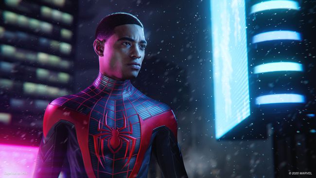 Marvel's Spider-Man: Miles Morales 게임에서 Miles Morales의 화면 캡처