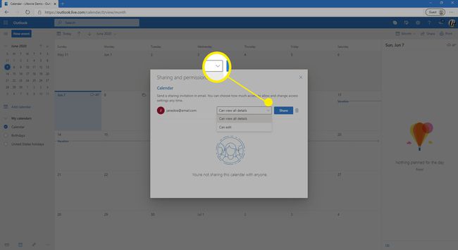 Outlook.com-i kalendri jagamisvalikute vaatamine.