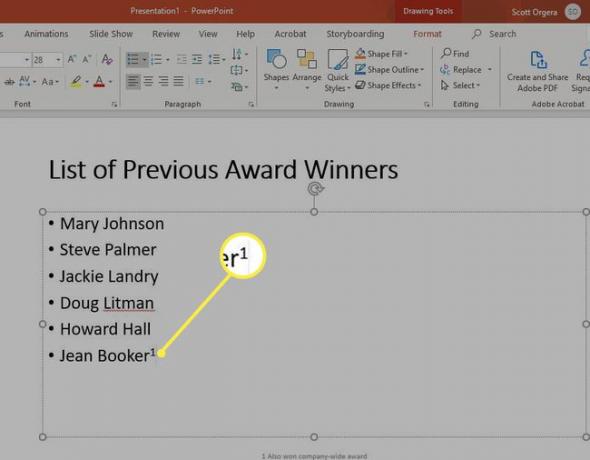 правилно форматирана бележка под линия в PowerPoint за Windows