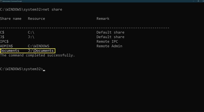 Komut İsteminde net share komutunu görüntüleme.