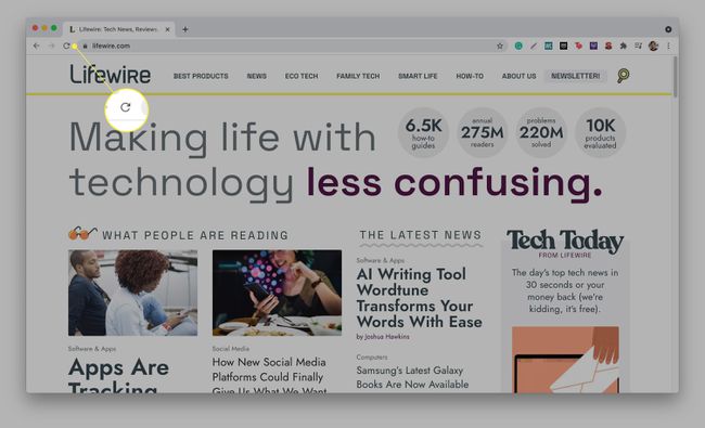 更新ボタンが強調表示されたLifewireページを表示するChromeWebブラウザ