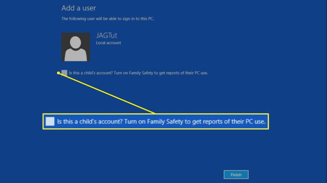 Zaškrtněte políčko vedle Je toto dětský účet? pokud chcete povolit funkci Windows Family Safety, vyberte Dokončit.