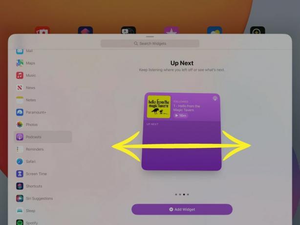 As setas sobrepostas em um widget interativo indicam que você pode deslizar para a esquerda ou para a direita para escolher o tipo de widget interativo que deseja para a tela inicial do iPad.