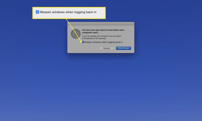 「ログインし直したときにウィンドウを再度開く」が強調表示されたMacシャットダウンボックス