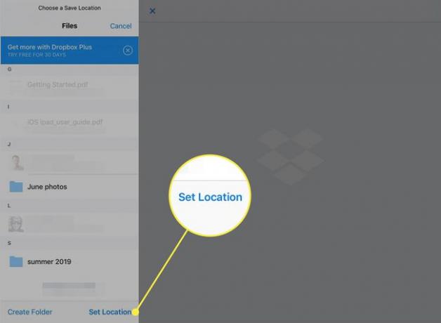 لقطة شاشة لتطبيق Dropbox مع تمييز الزر " تعيين الموقع"