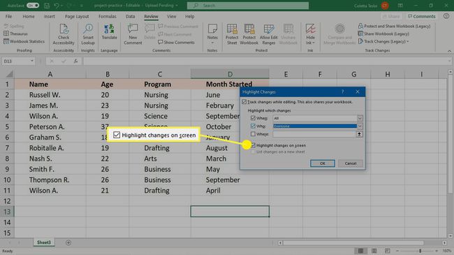 Tõstke Exceli töölehel esile jälgitavad muudatused