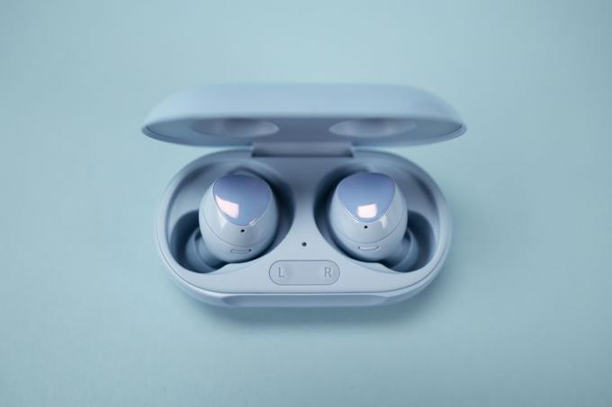 سماعة + Samsung Galaxy Buds