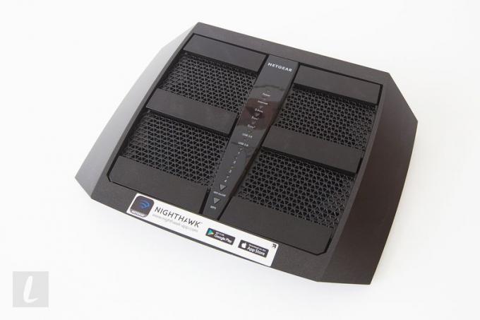 Тридіапазонний Wi-Fi-роутер Netgear Nighthawk X6 AC3200