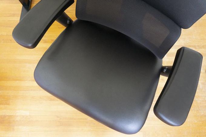 Mavix M9 spēļu krēsls