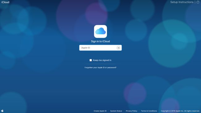 Resmi iCloud web sitesi oturum açma ekranı.