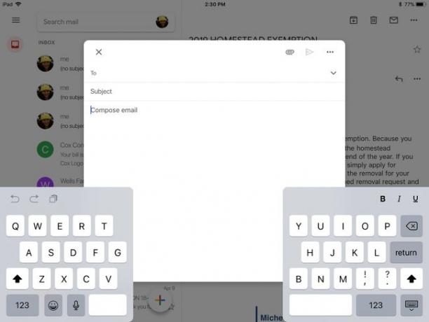 لقطة شاشة لرسالة بريد إلكتروني تتم كتابتها باستخدام ميزة لوحة المفاتيح المنقسمة لجهاز iPad