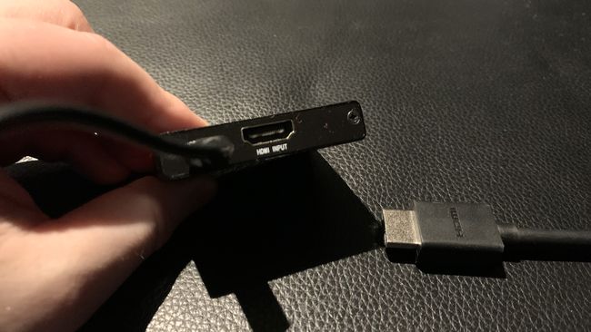 HDMI-splitter en HDMI-kabel.