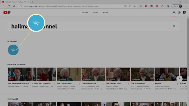 Hallmark TV evidențiat în rezultatele căutării YouTube TV.