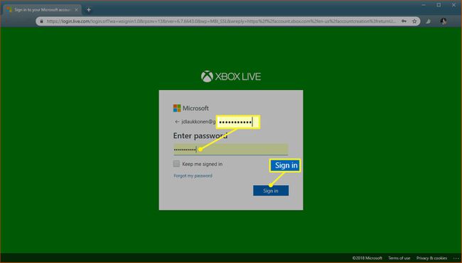 Xbox.com prisijungimo procesas įvedant slaptažodį