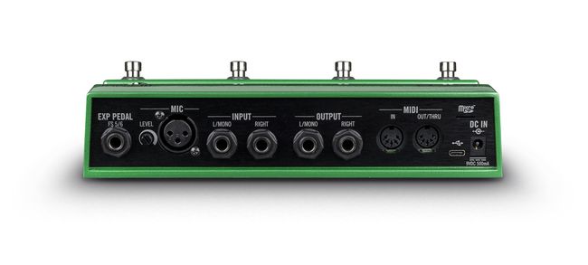 Line 6DL4Mk2の背面図