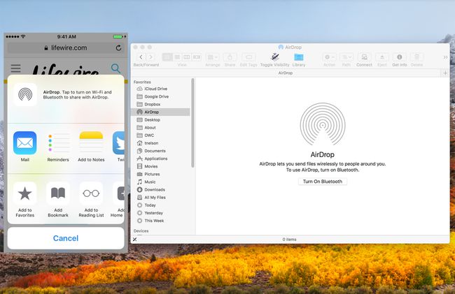 لقطة شاشة لطرق iOS و macOS لتشغيل Bluetooth.