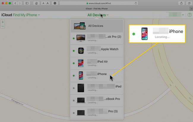 IPhone selecionado na lista Todos os Dispositivos em iCloud.com