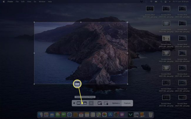 „Mac“ ekrano kopijos programa „MacBook Air“ su paryškintu „Užfiksuoti pasirinktą langą“.