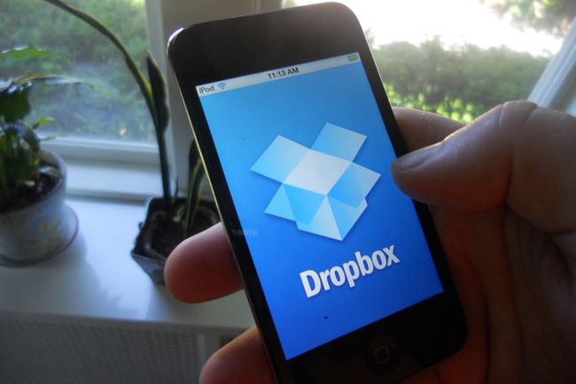 باستخدام Dropbox على iPhone