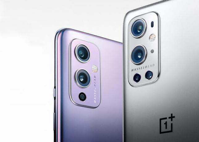 Κοντινό πλάνο του OnePlus 9 και του OnePlus 9 Pro.