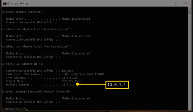 Captura de pantalla de la aplicación de símbolo del sistema de Windows que muestra la puerta de enlace predeterminada de 10.0.1.1
