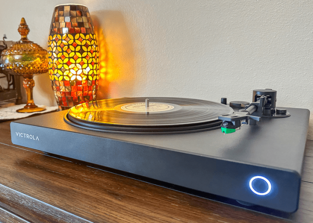 Victrola Hi-Res Onyx Turntable