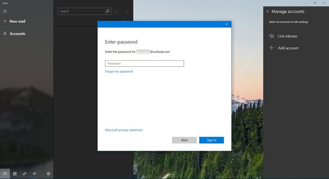 Windows Mail'de kurulmakta olan bir e-posta için parola girmenizi isteyin.