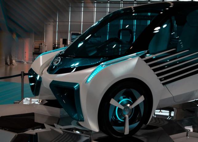 Een Toyota brandstofcel auto concept.