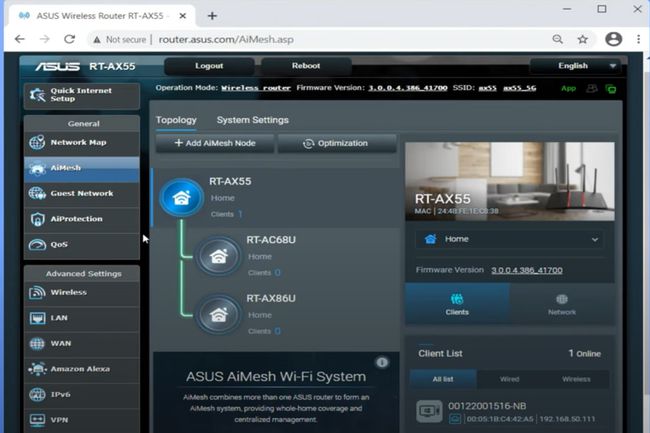 Główna strona ustawień systemów AiMesh na routerze Asus z podłączonymi węzłami mesh.