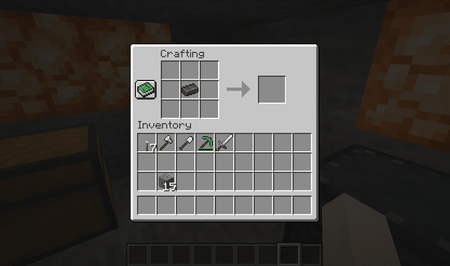 Netherite, поставен в централния квадрат на интерфейса за изработка на Minecraft.