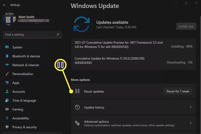 ปุ่มหยุดการอัปเดตชั่วคราวในเมนู Windows Update