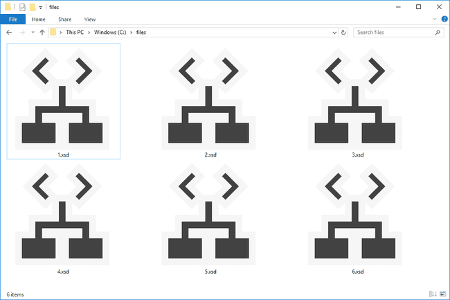 File XSD di Windows 10 yang terbuka dengan Microsoft Visual Studio