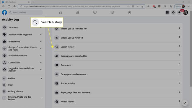 Историја претраге је истакнута у дневнику активности на Фејсбуку.