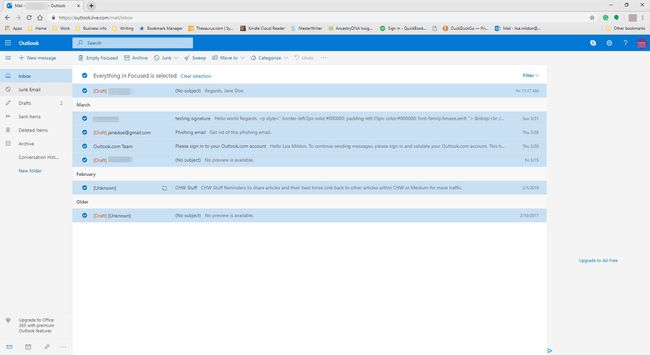 Kõik meilid on valitud Outlook.com-i postkastis.