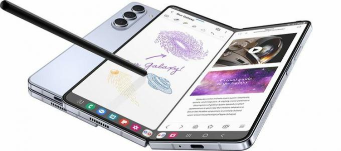 Galaxy Z Fold5 със стилус