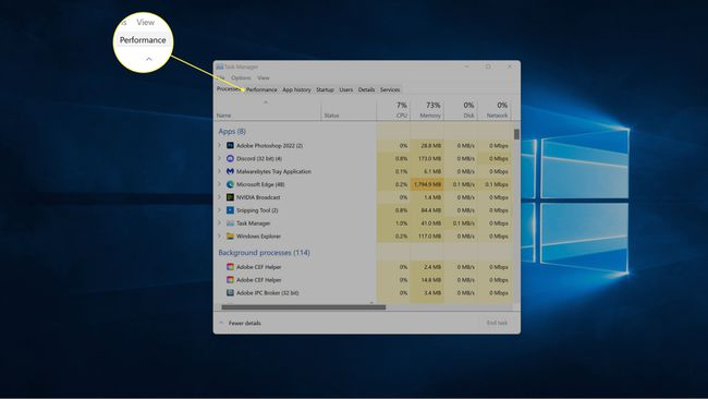 Windows 11 작업 관리자에서 강조 표시된 성능.