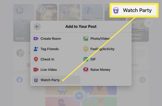 Podświetlony przycisk Watch Party w interfejsie sieciowym Facebooka.