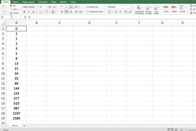 Zrzut ekranu programu Excel przedstawiający sekwencję Fibonacciego