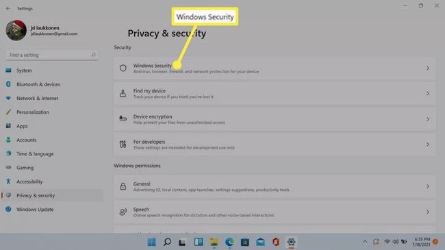 Windows-sikkerhet uthevet i Windows 11 Personvern og sikkerhet.