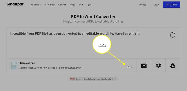 صفحة ويب Smallpdf تظهر سهم التنزيل