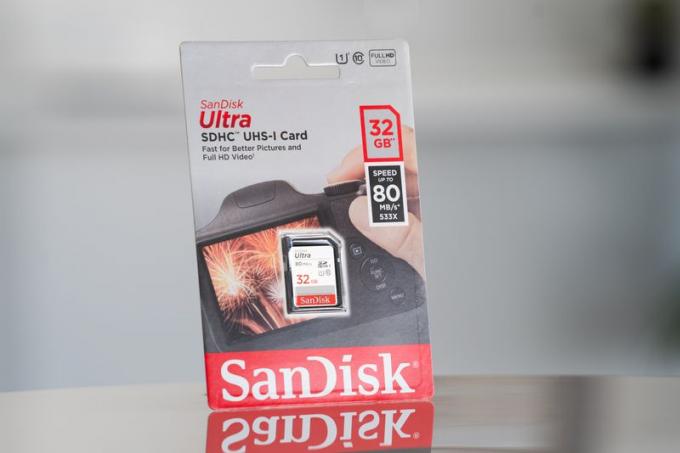 SanDisk 32GB UltraSDHCカード