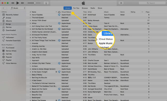 iTunes en una Mac con el encabezado de estado de iCloud resaltado