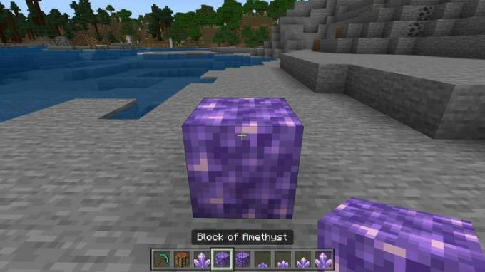 Блокче Amethyst в Minecraft