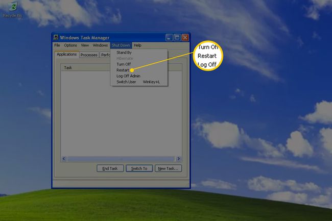 Windows XP'nin Görev Yöneticisi'nden nasıl yeniden başlatılacağını gösteren ekran görüntüsü