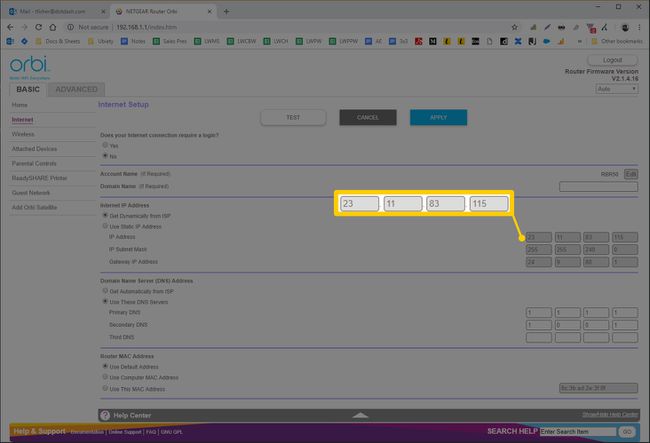 Captura de pantalla de la página de configuración del enrutador que muestra la dirección IP externa