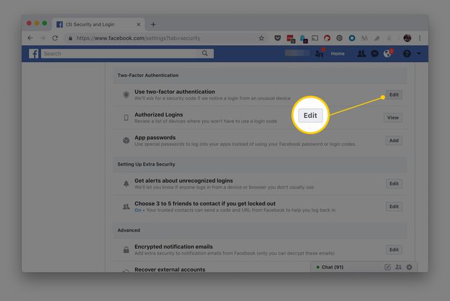 Facebook 보안 및 로그인 페이지의 " 이중 인증 사용" 섹션에 대한 편집 버튼