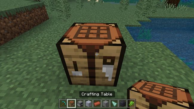 Minecraftの地面にテーブルを作成する