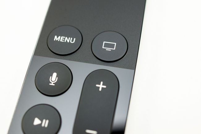 Apple TV tālvadības pults tuvplāns