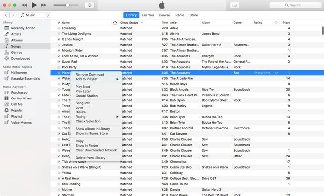 iTunes operētājsistēmā Mac, kurā ir atvērta bibliotēkas dziesmas ar peles labo pogu noklikšķiniet uz izvēlnes