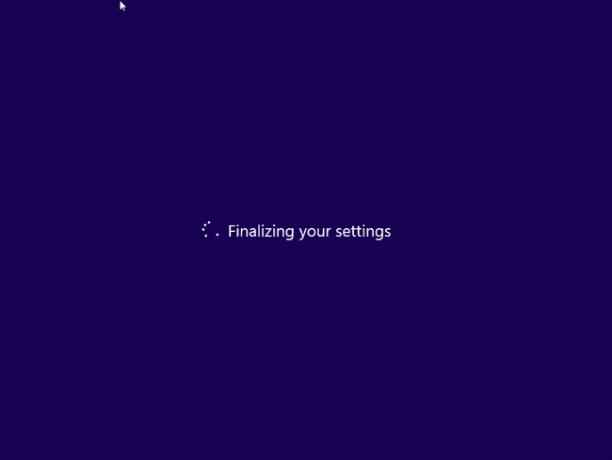 Windows 8 dokončuje nastavení